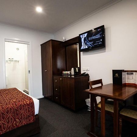 Hotel Settlers Biloela Екстер'єр фото