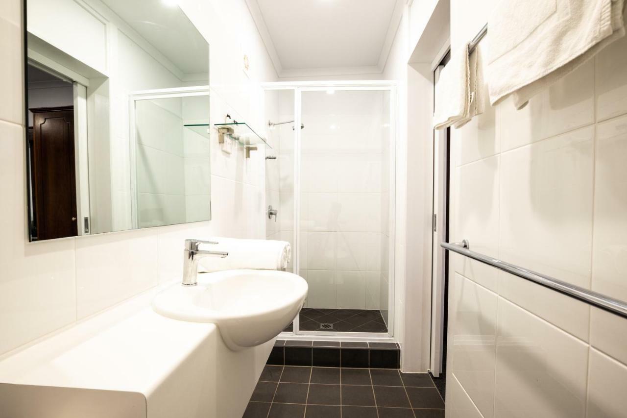 Hotel Settlers Biloela Екстер'єр фото