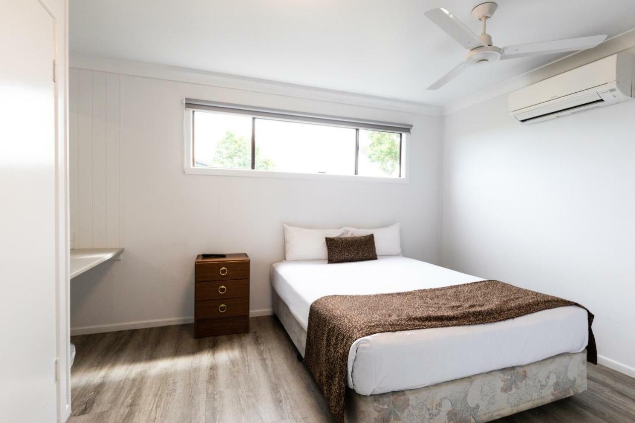 Hotel Settlers Biloela Екстер'єр фото