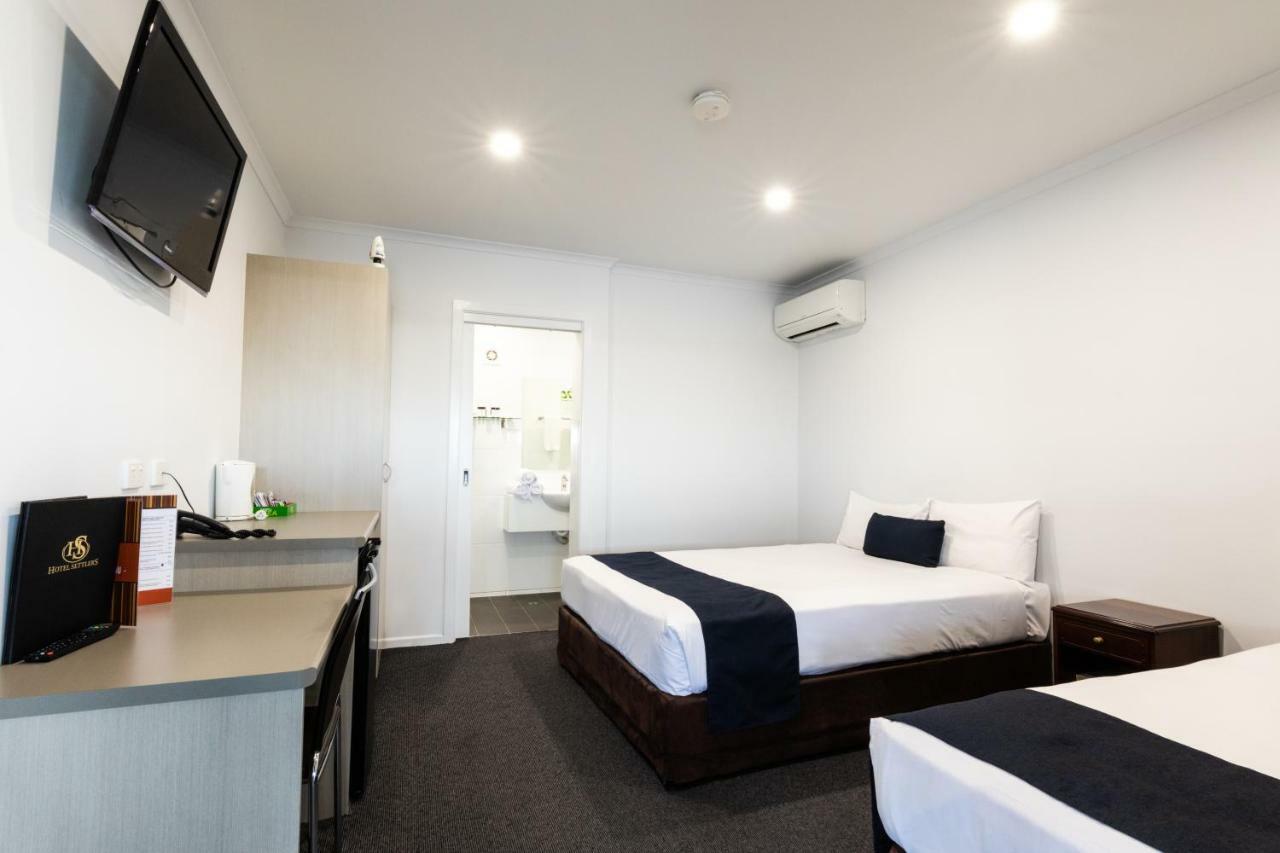 Hotel Settlers Biloela Екстер'єр фото